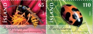 noorse-wesp-en-elfstippelig-lieveheersbeestje-ijsland-2006-postzegels